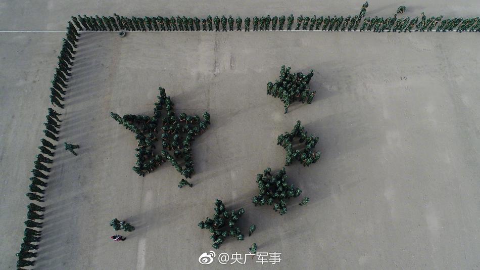女人脱精光直播app免费观看