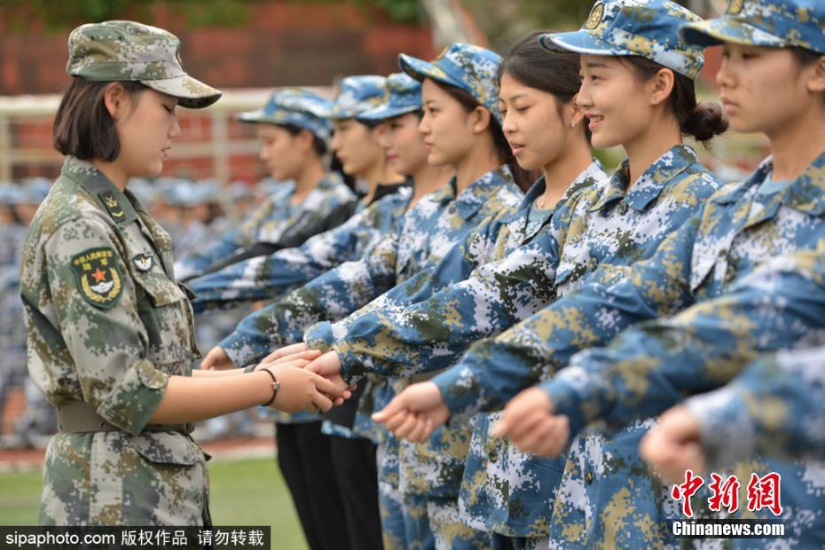 儿媳妇红小丹与父亲的关系如何