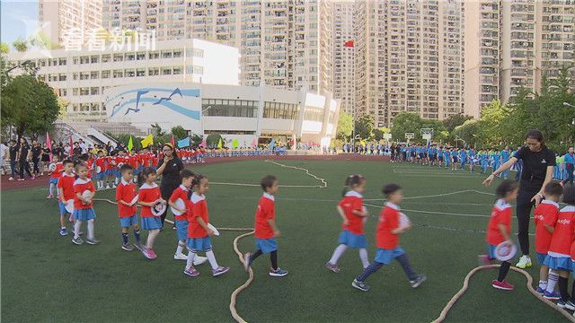 黄色三级毛片