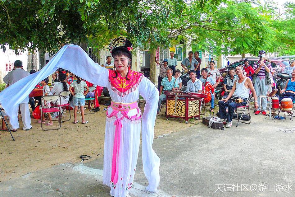 Chinese骚年引老头视频
