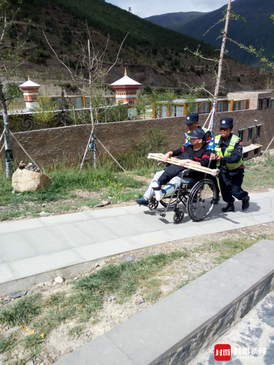 三级全黄的裸体