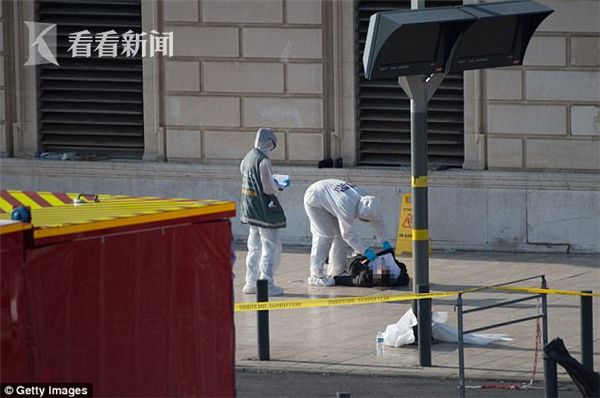 公交车大肉大捧一进一出好爽