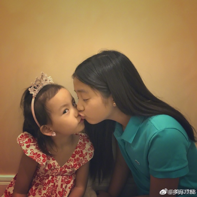 打开黄色视频小说网站