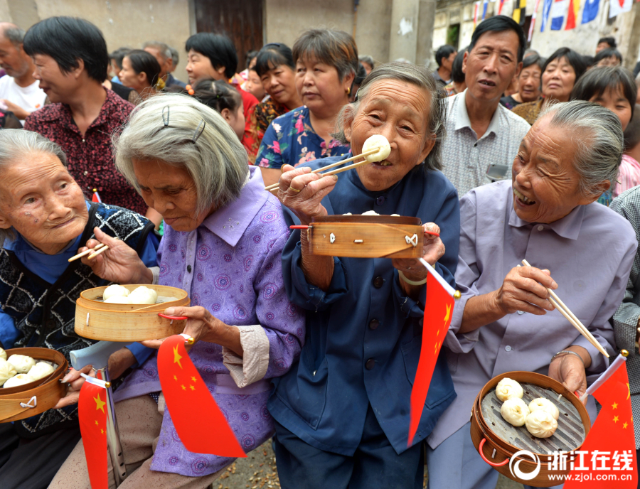 女明星露點