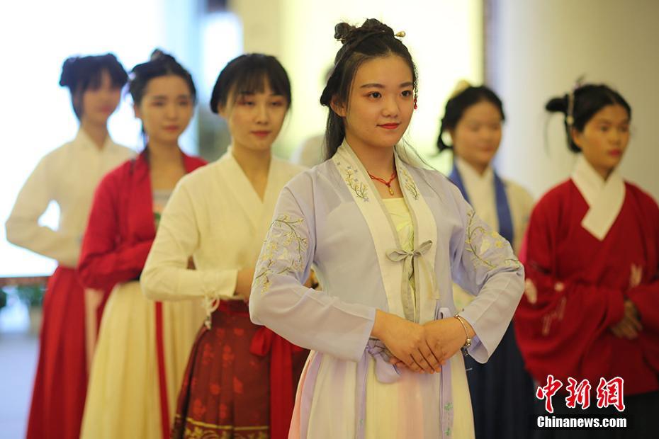 好看 的 色情 电影