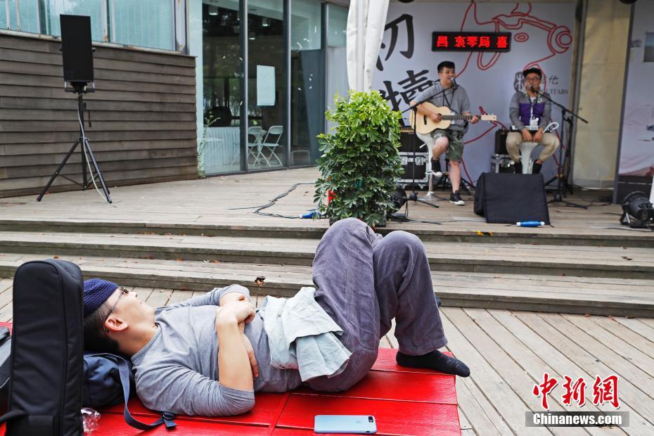 C 成人 网站