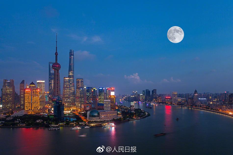 美女 裸体 影片