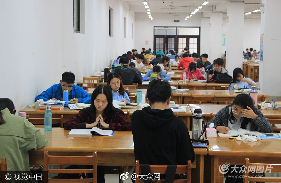 处女第_次日批黄色大片播放