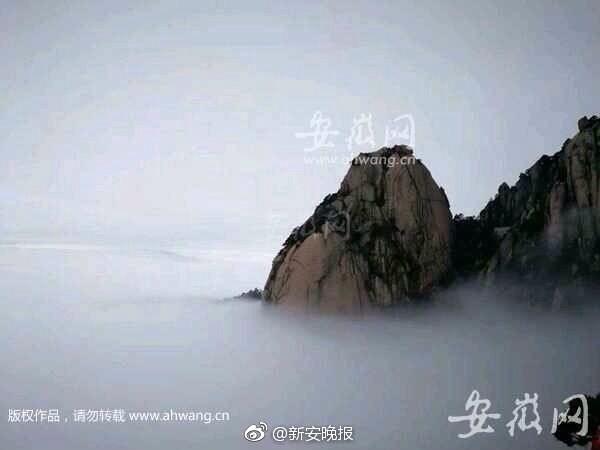 黄色三级片免费国产老师和同学