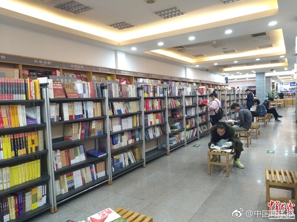 成人 的 电影