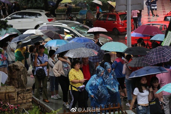 性乱论亚州无码