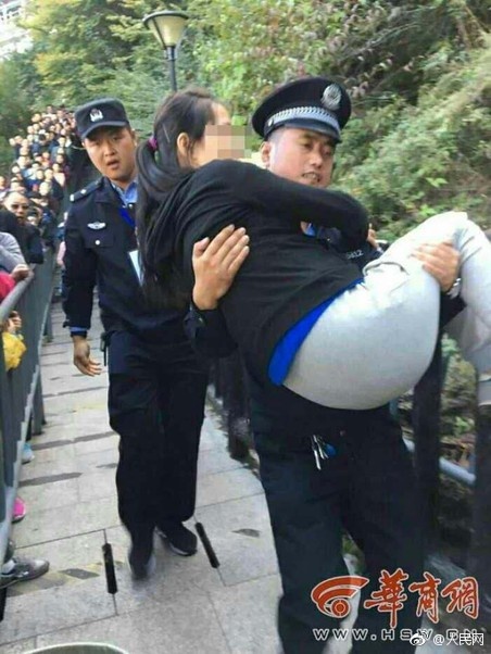 水中打炮