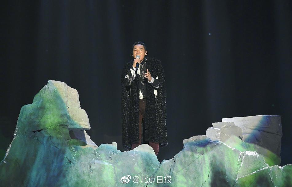 大胸女被 黄秘 动漫