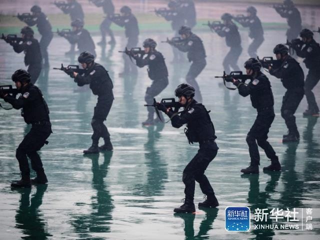 老太婆被躁的嗷嗷叫
