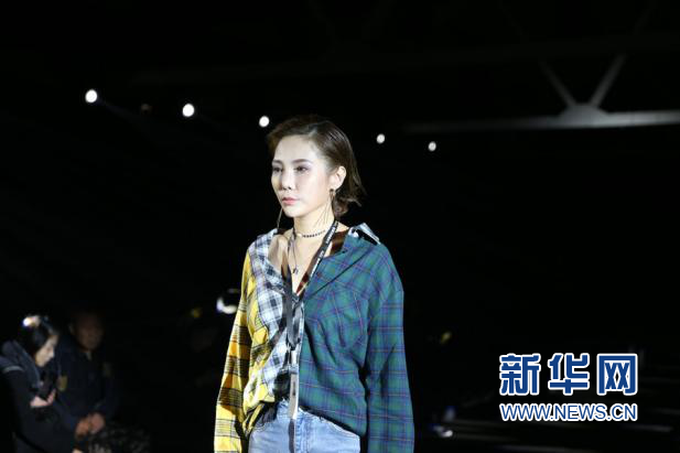 男女野外做爰全过