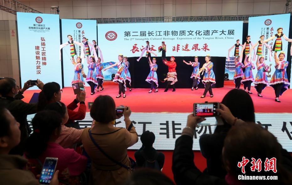 卡通版三级片内衣办公室