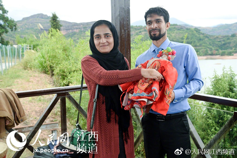 台湾三级丰满少妇