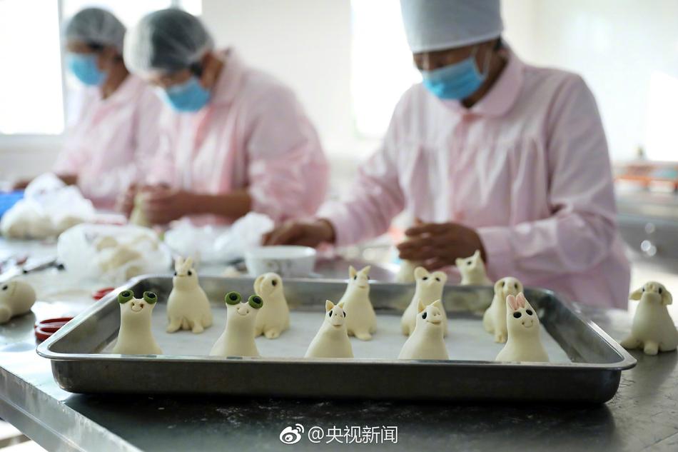 添老女人囗交图片