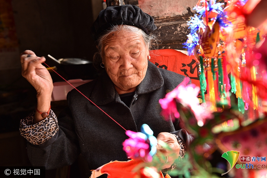 下载真人黄色直播