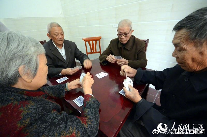 关晓彤看A片无 码明里