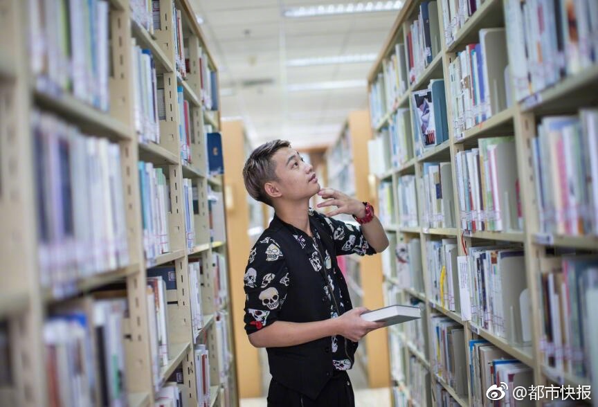 欧美丝袜足交视频