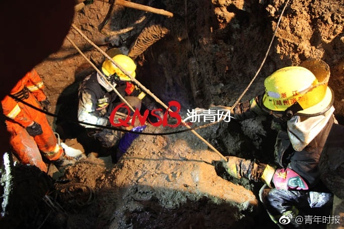 国产野摸私拍一区二区