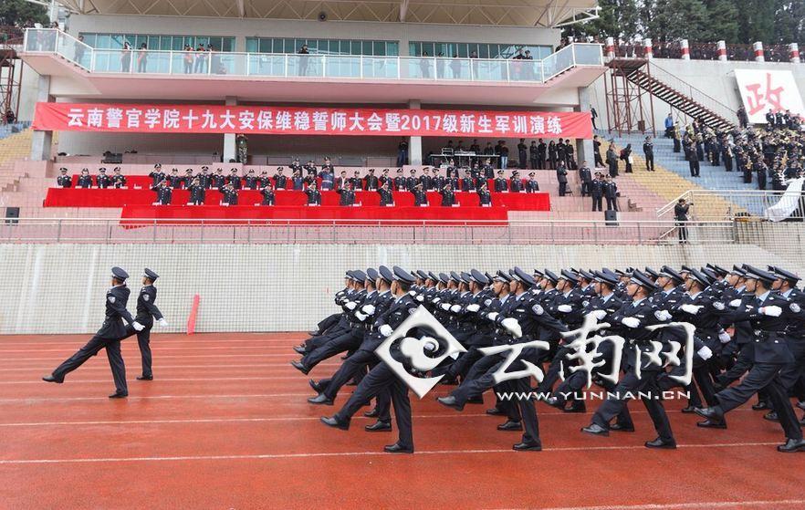 欧美老妇