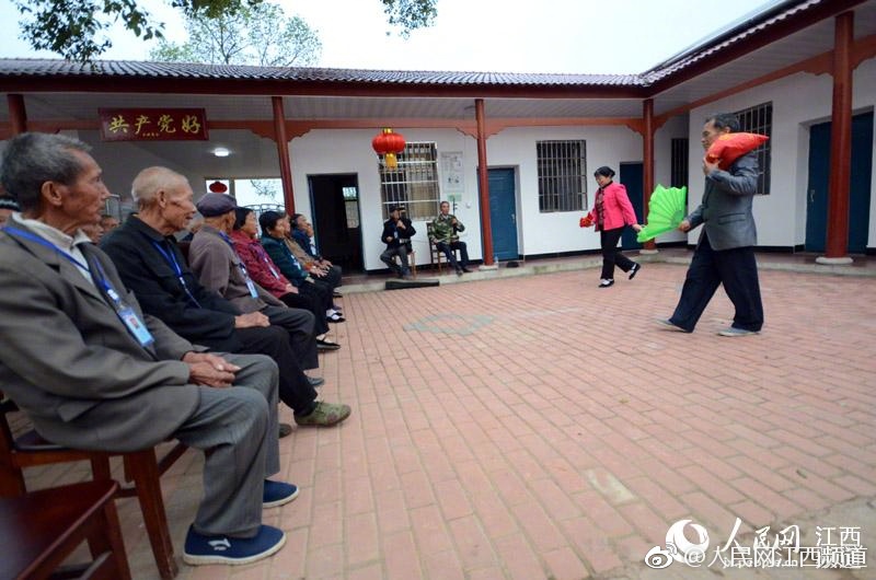 中国农村小夫妻操B视频