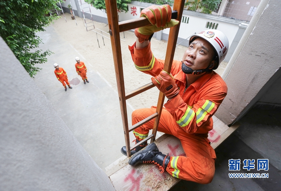 不良应用下载窗口没封2024