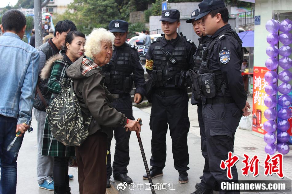 两女互摸自慰爽到呻吟