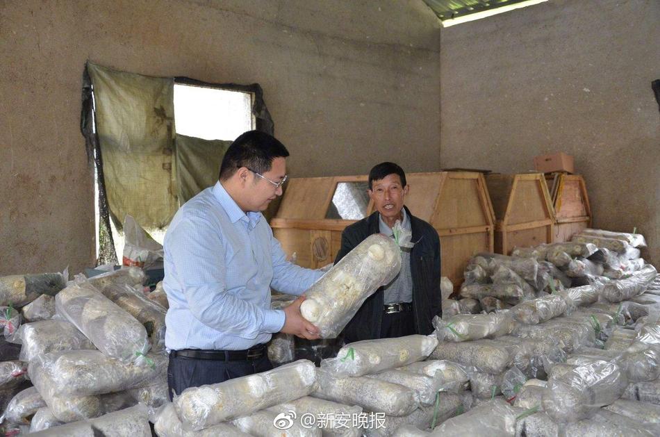 阿娇双腿扒实干13分钟