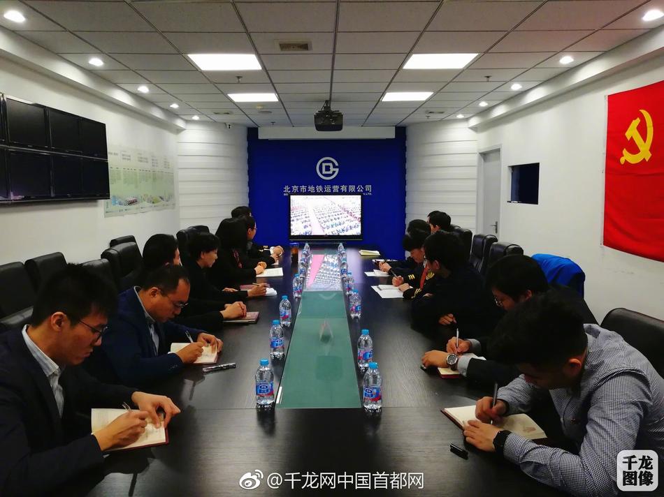 公狗操中国女人的屄