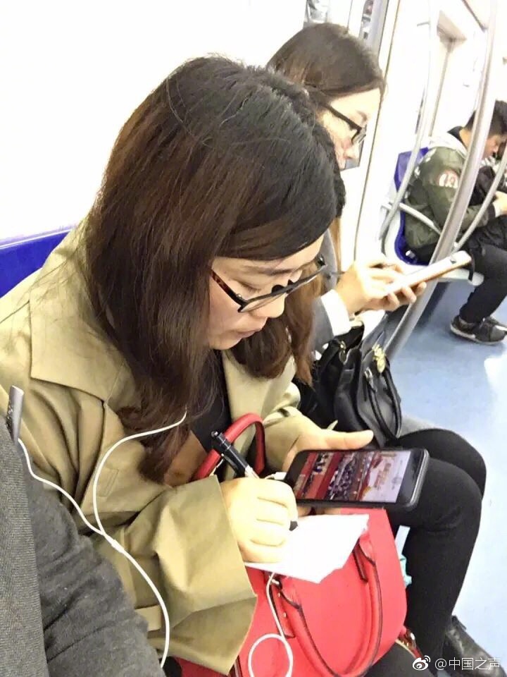 黄色网站播放黄色视频