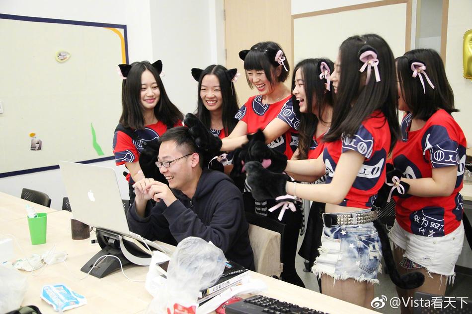 扒开美女 狂揉下部 动漫