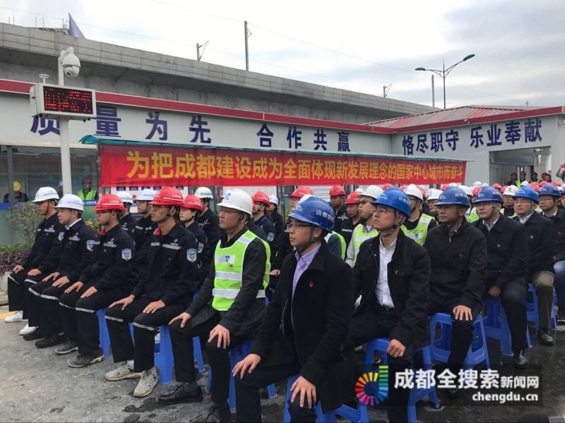 我被两个男人玩3p高潮