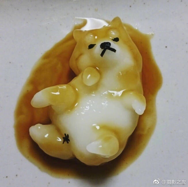 一女被两男吃奶玩乳尖动态图