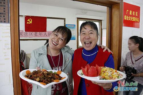 校花被 娇喘出奶视频