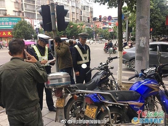 赵丽颖在房车被躁爽H