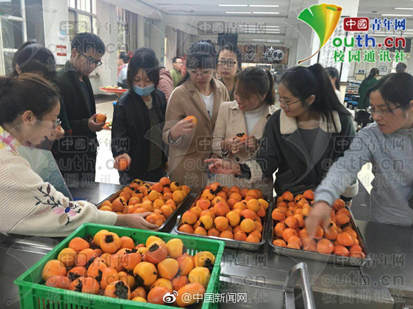 男Ji大巴进入女人的图片
