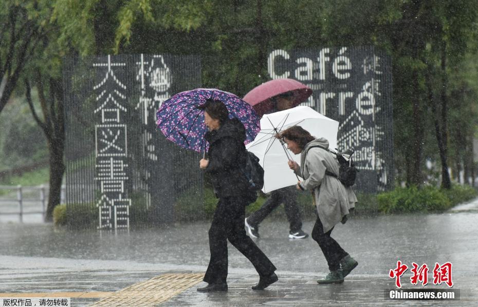 扒開腿灌牛奶拏調教双楠