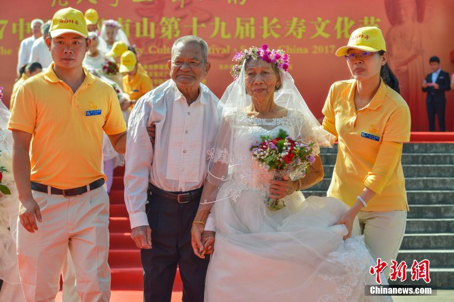 性瘾小狼打桩白嫩壮男