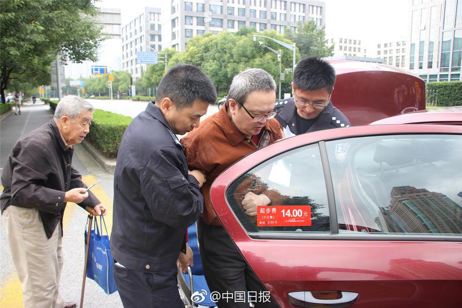 欧美老妇肛交