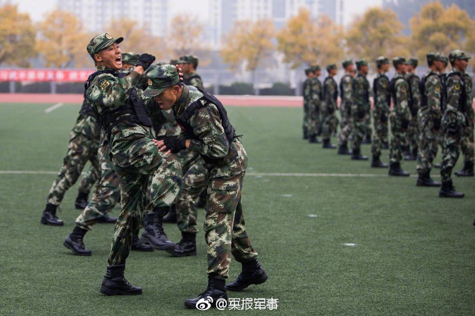 黑逼