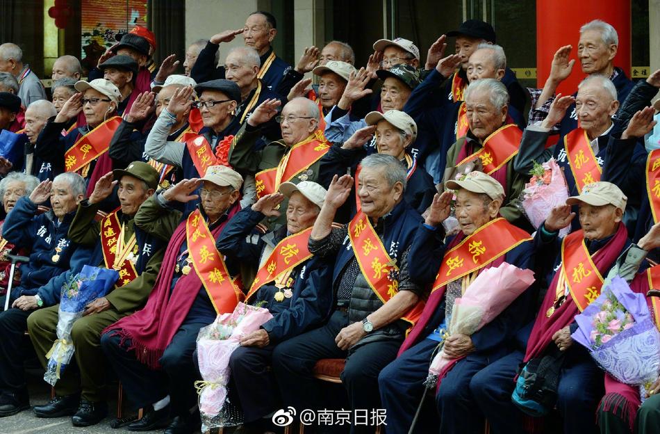 台湾A三级黄色毛片
