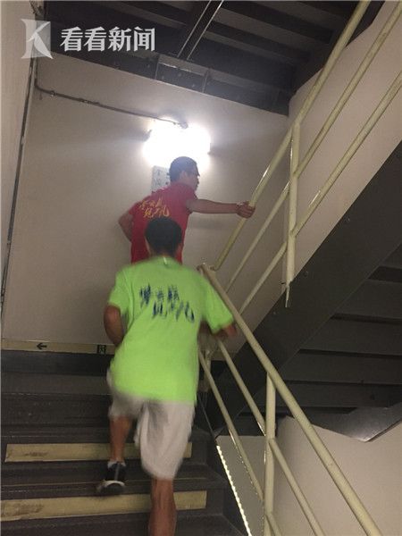 再深点灬舒服灬太大了人物介绍