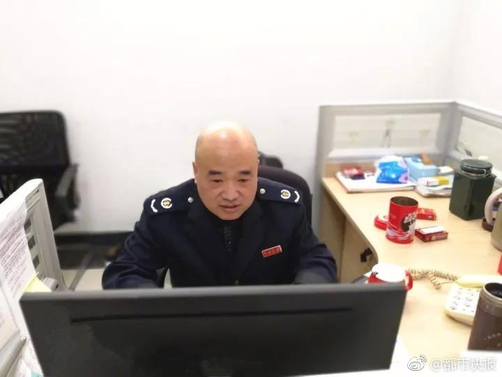 亚洲精品免费观看