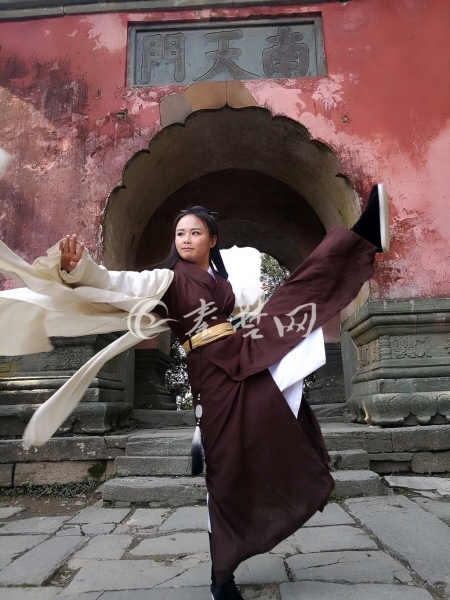 中国三级片黄色