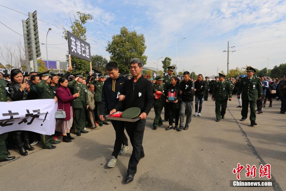 她在丈天面被耍了伦理