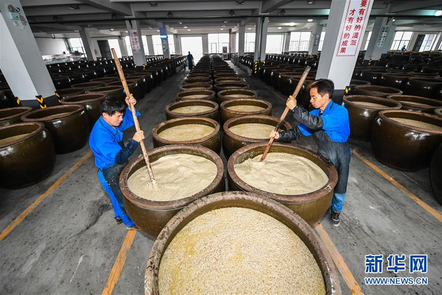 杨幂被调教成肉奴1～5