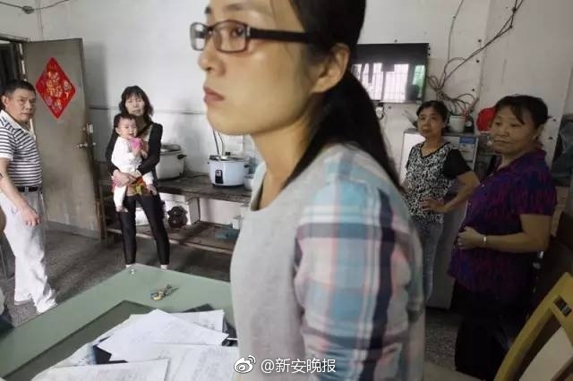 把妲己 吊起来揉搓双乳